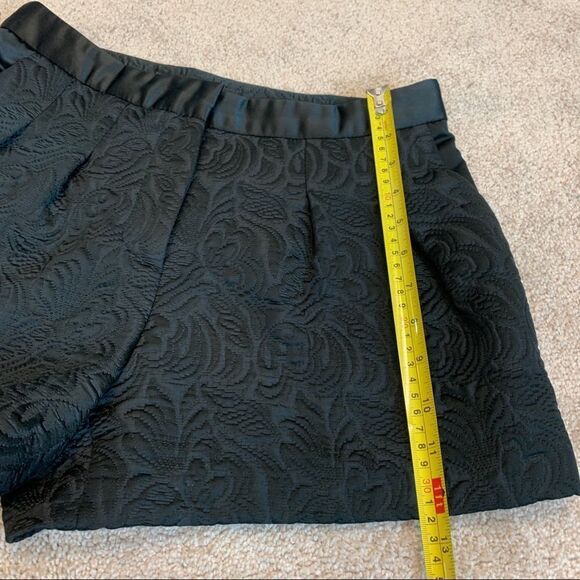 ZARA black quilted fabric dress shorts Sz S - Picture 8 of 9